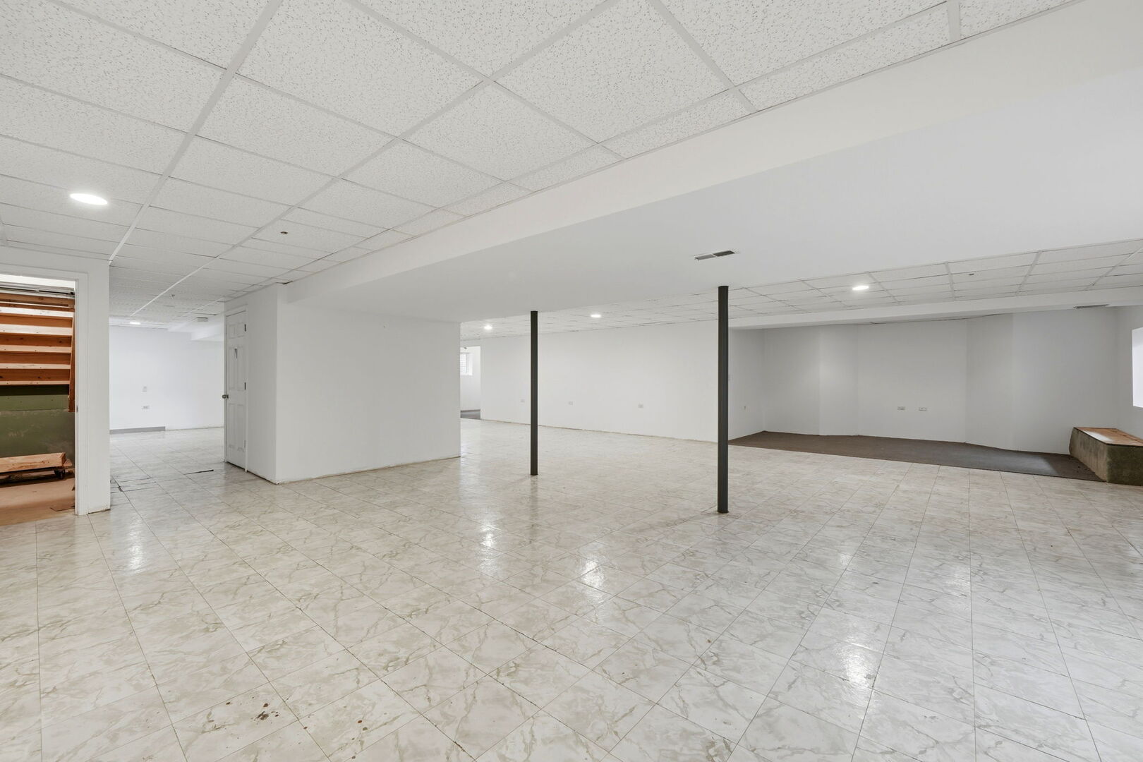 7550 Blazer Avenue, Justice, IL 60458