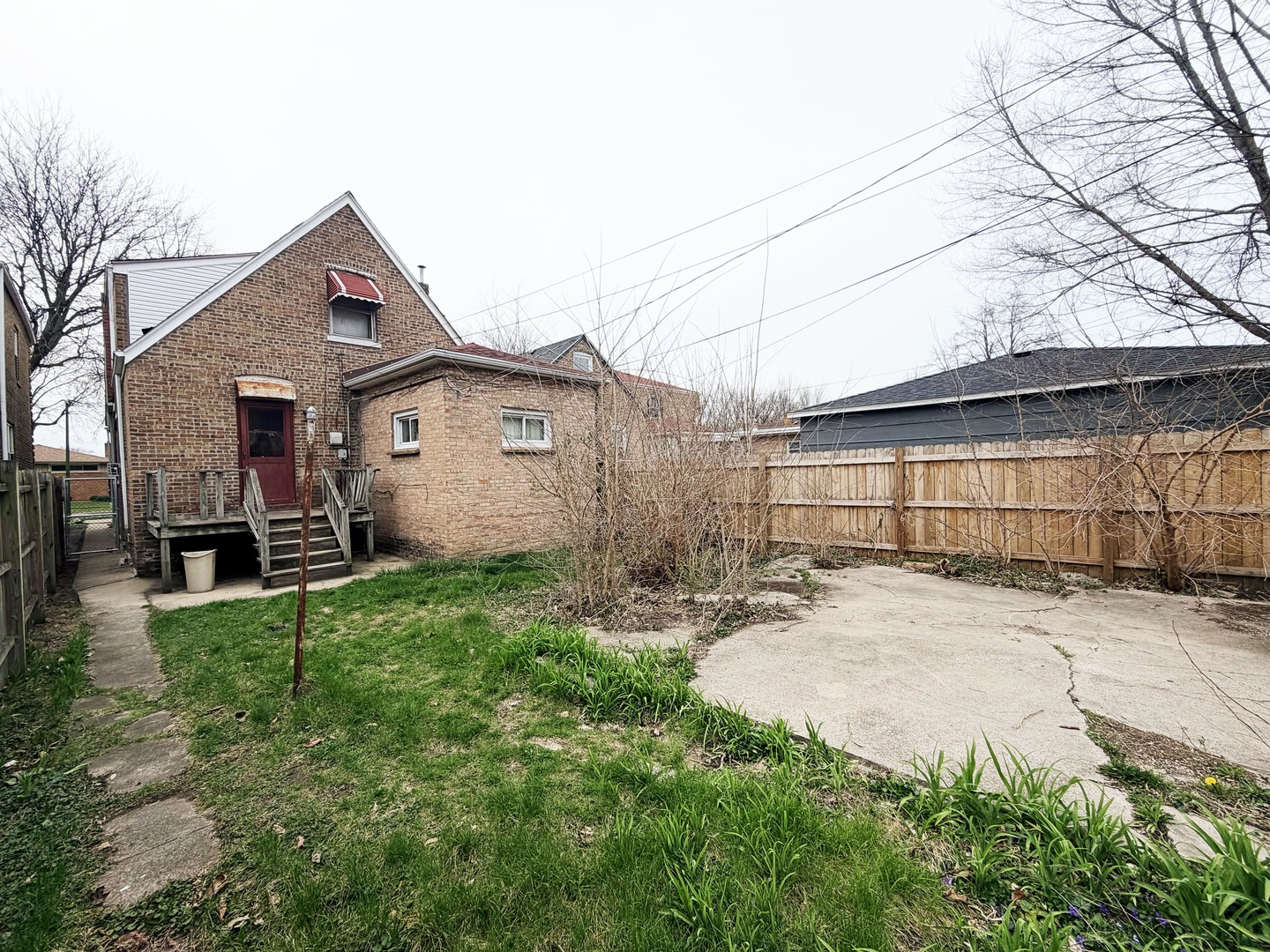 8613 S Dorchester Avenue, Chicago, IL 60619