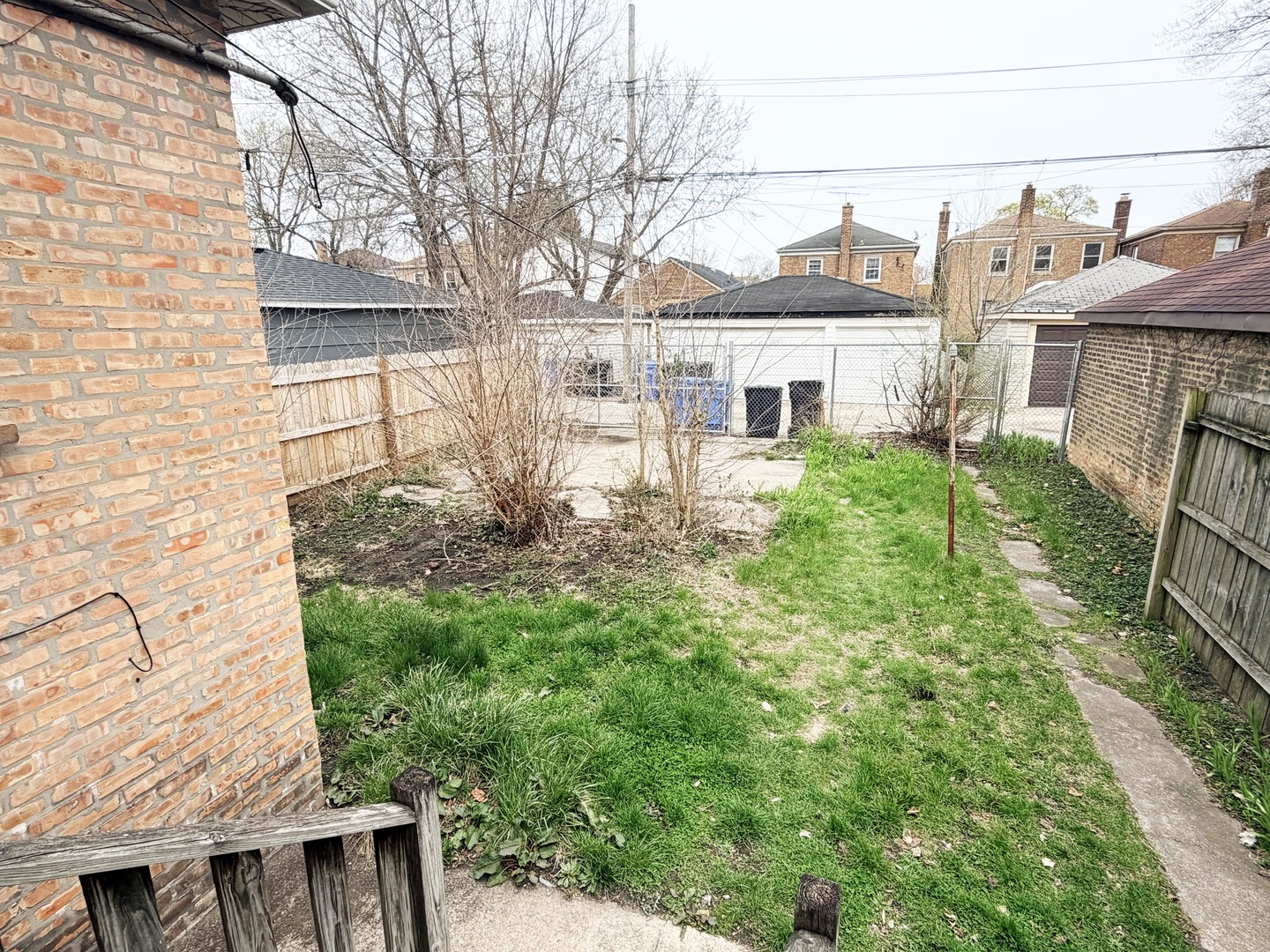 8613 S Dorchester Avenue, Chicago, IL 60619
