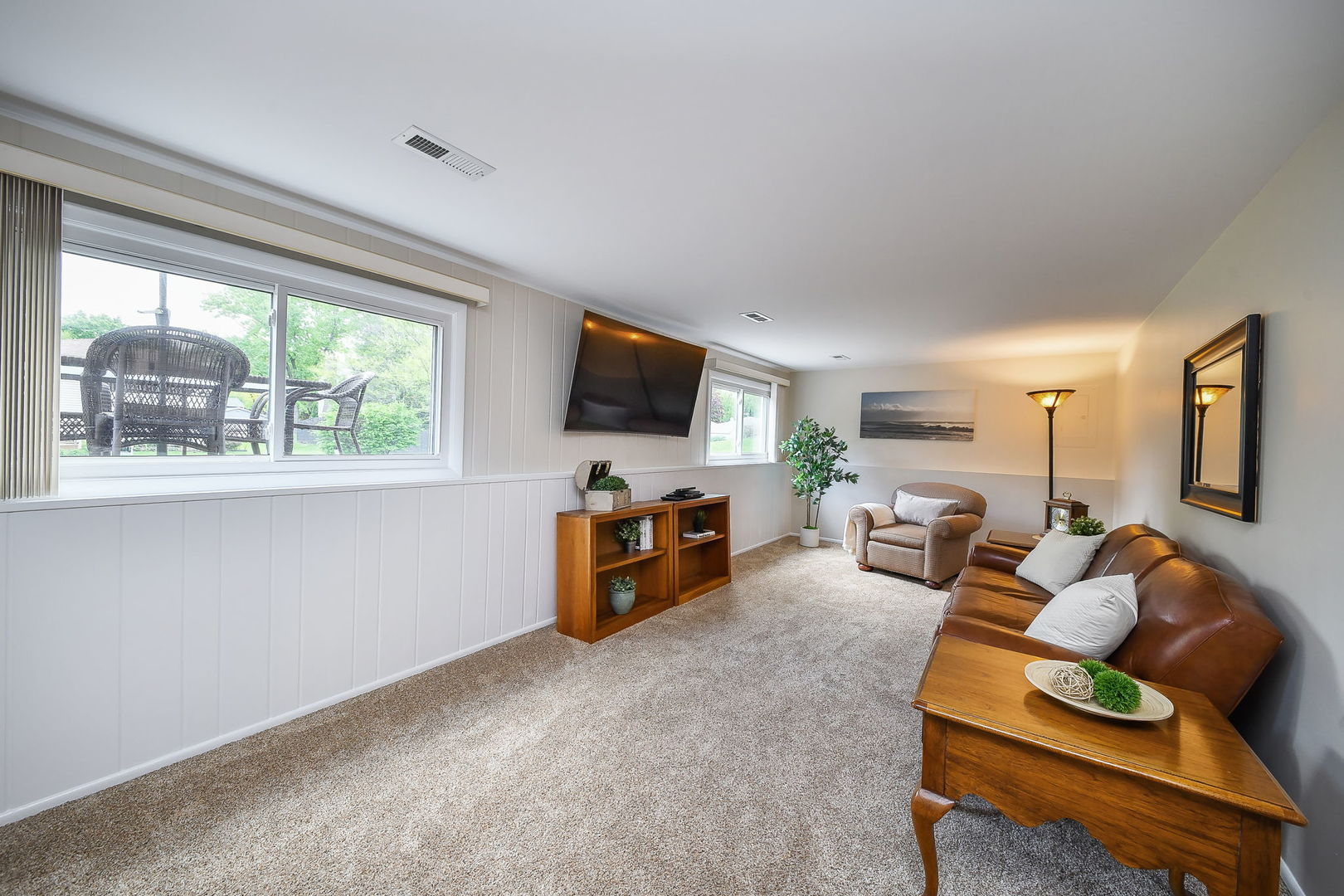 1174 Kent Court, Wheaton, IL 60189