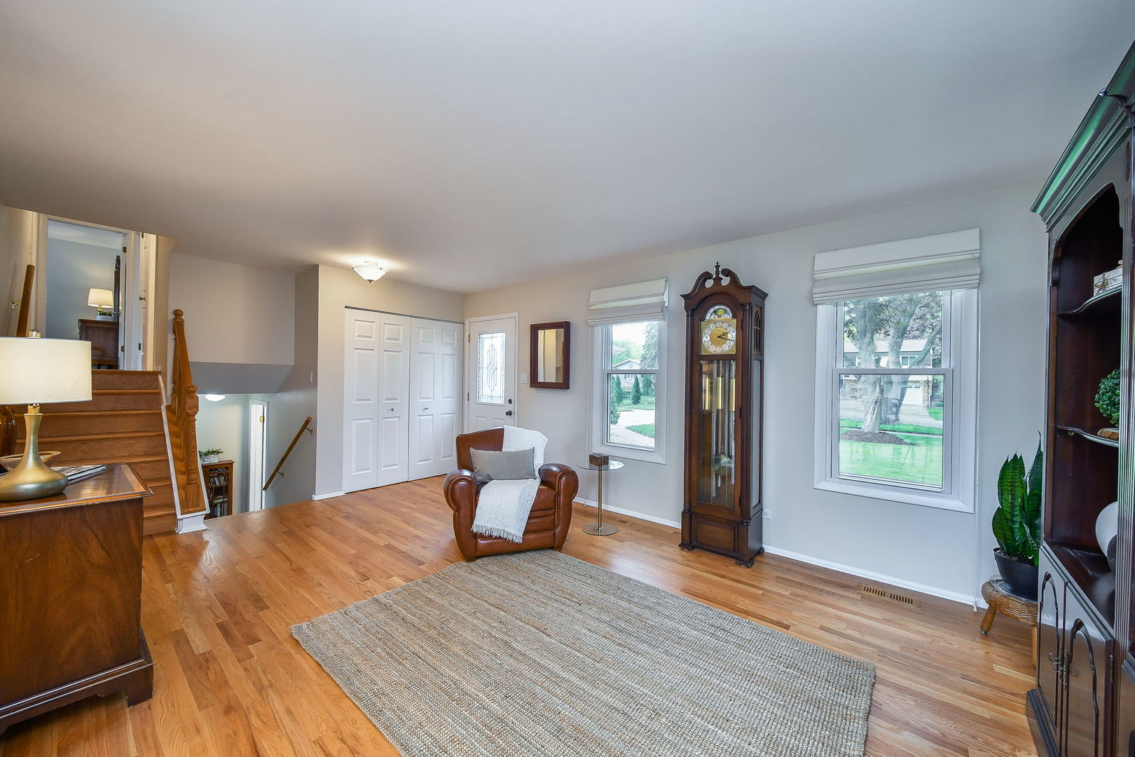 1174 Kent Court, Wheaton, IL 60189