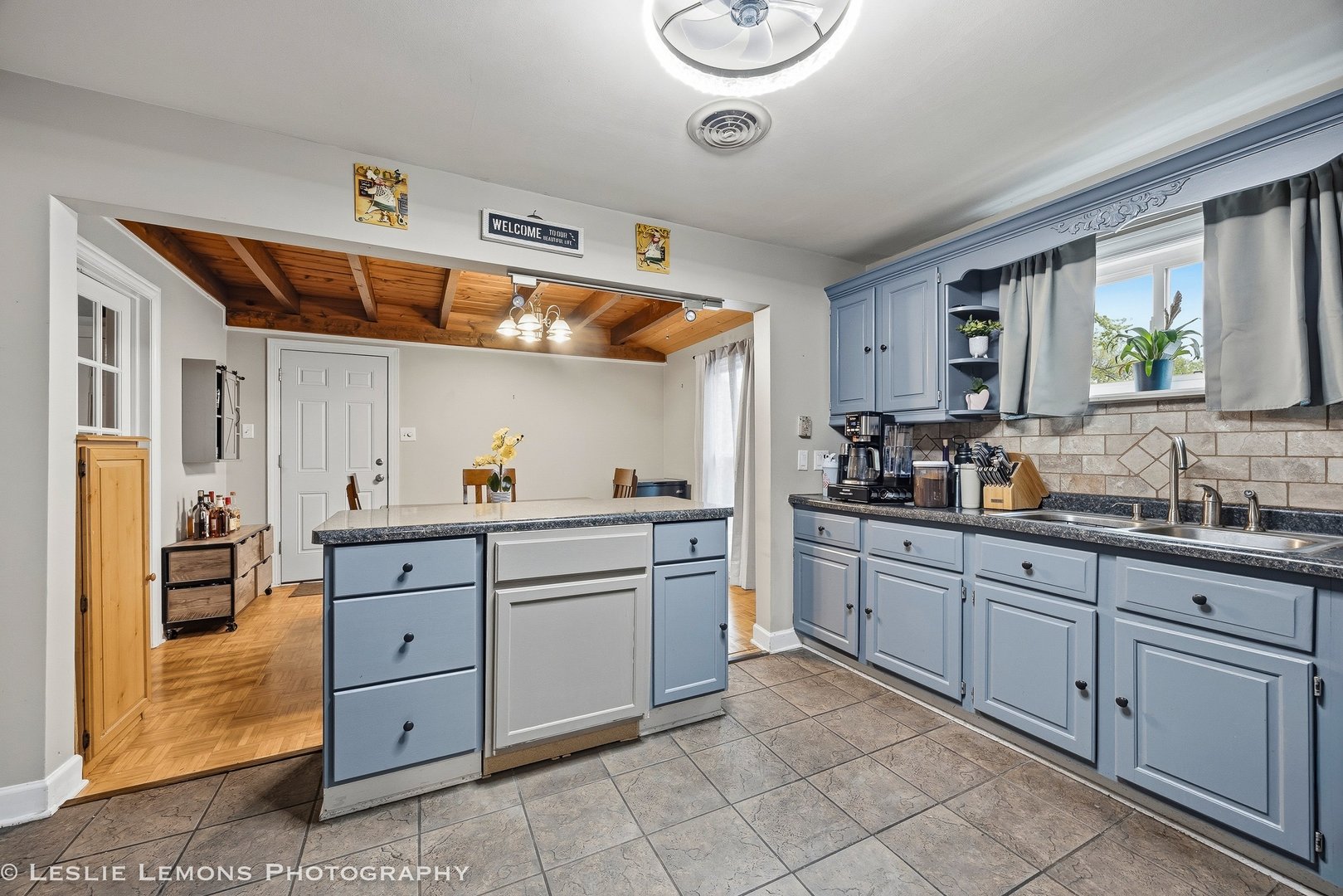 364 N Cedar Avenue, Wood Dale, IL 60191