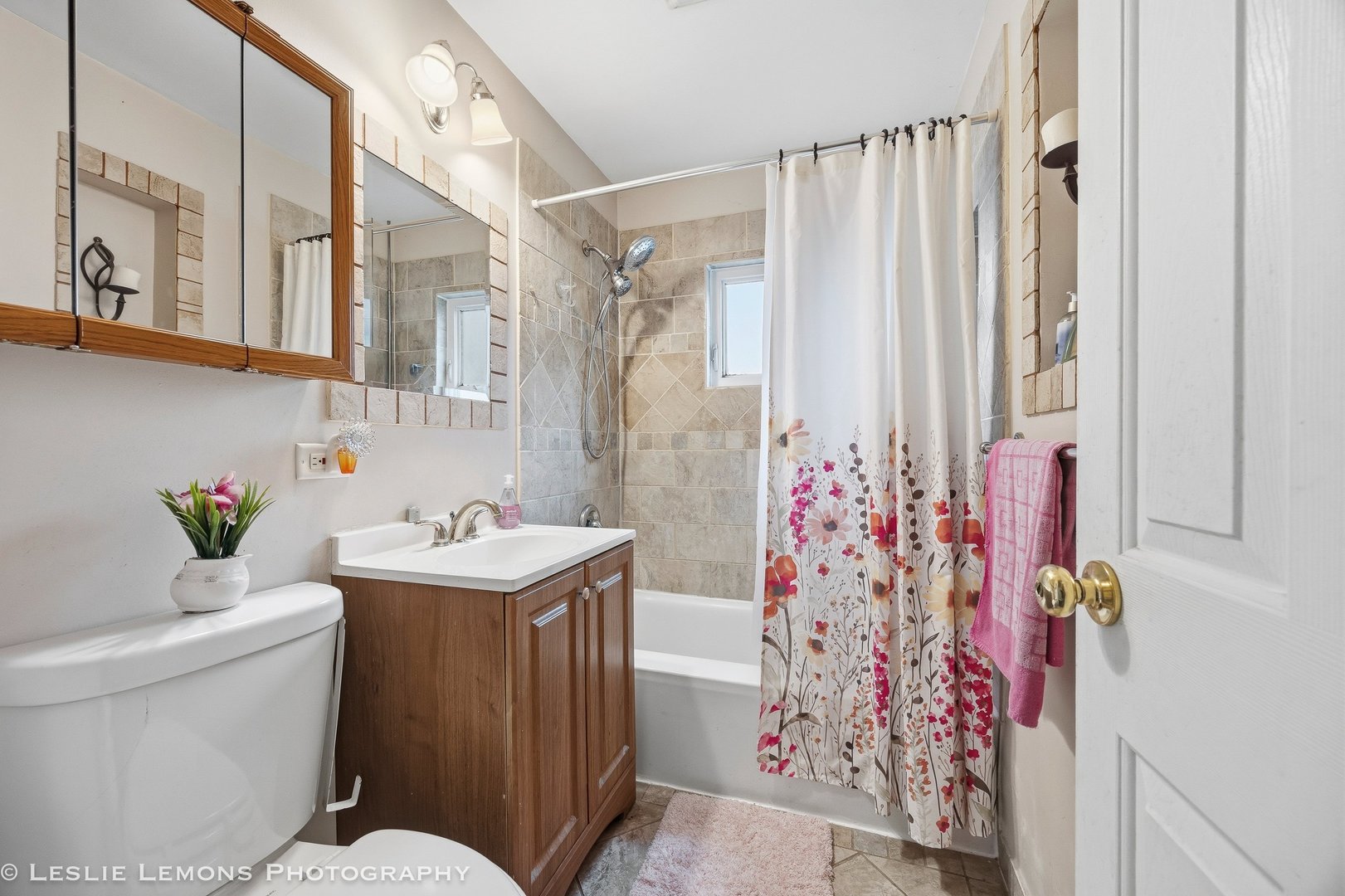 364 N Cedar Avenue, Wood Dale, IL 60191