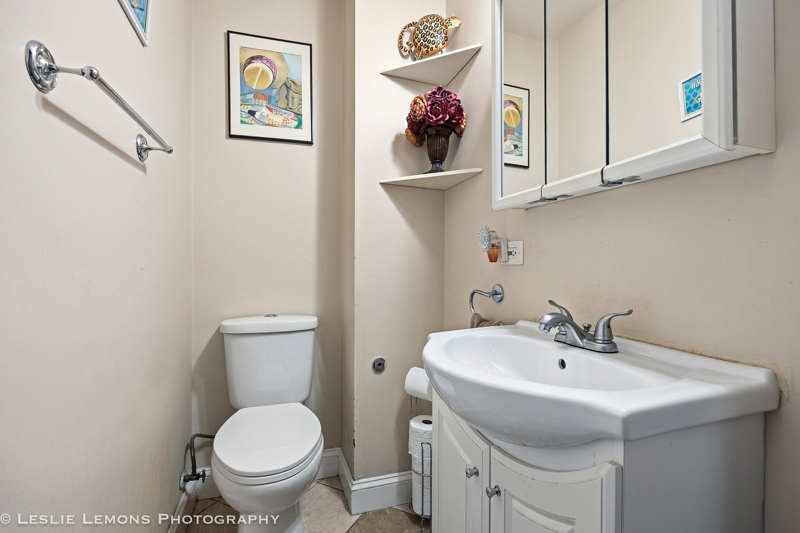 364 N Cedar Avenue, Wood Dale, IL 60191