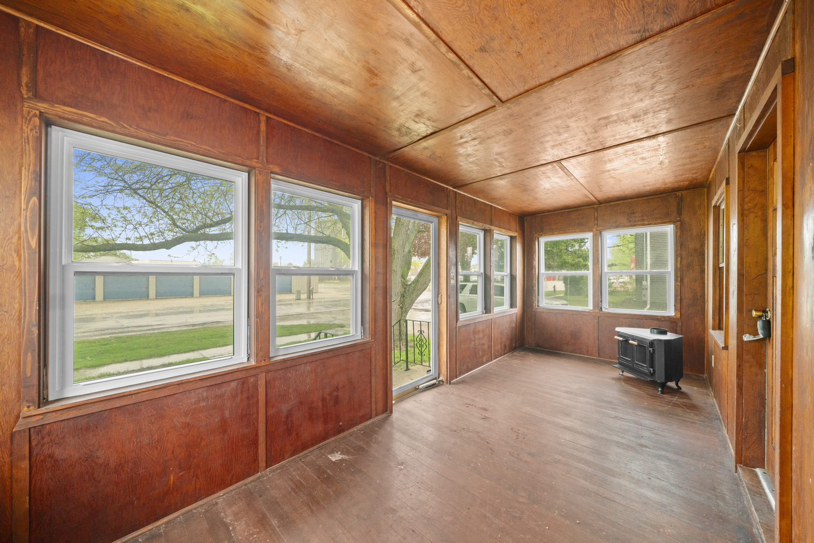 210 N Green Street, Somonauk, IL 60552