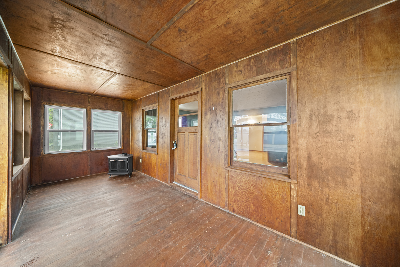 210 N Green Street, Somonauk, IL 60552