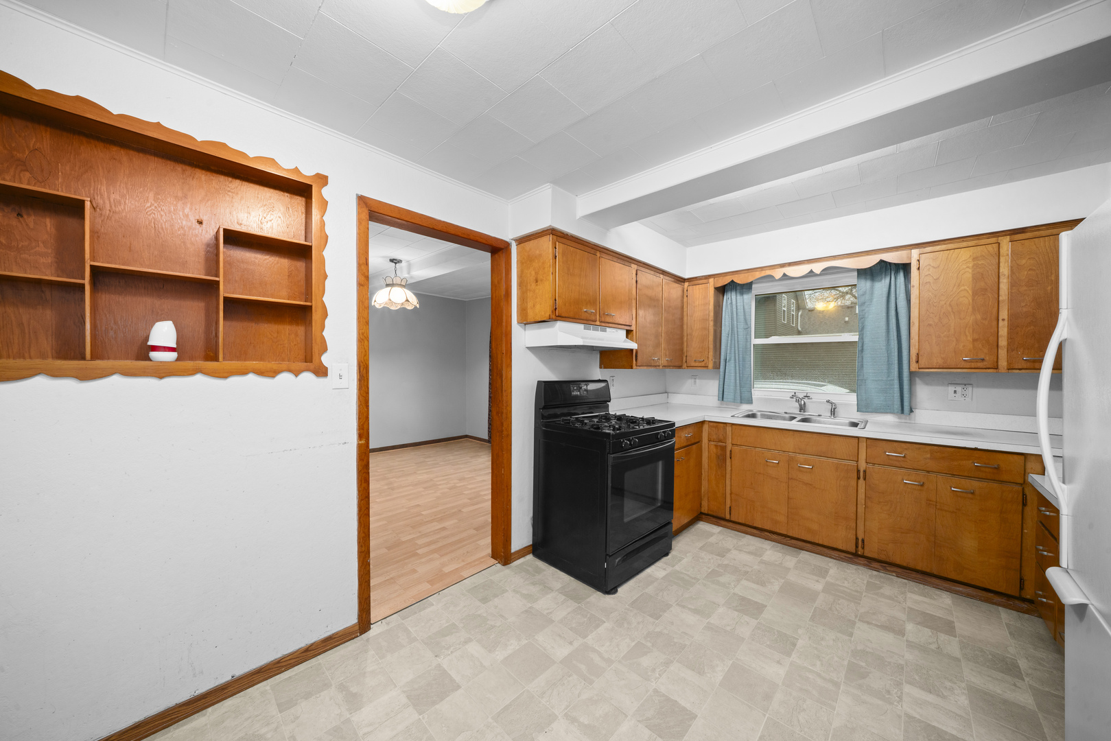 210 N Green Street, Somonauk, IL 60552