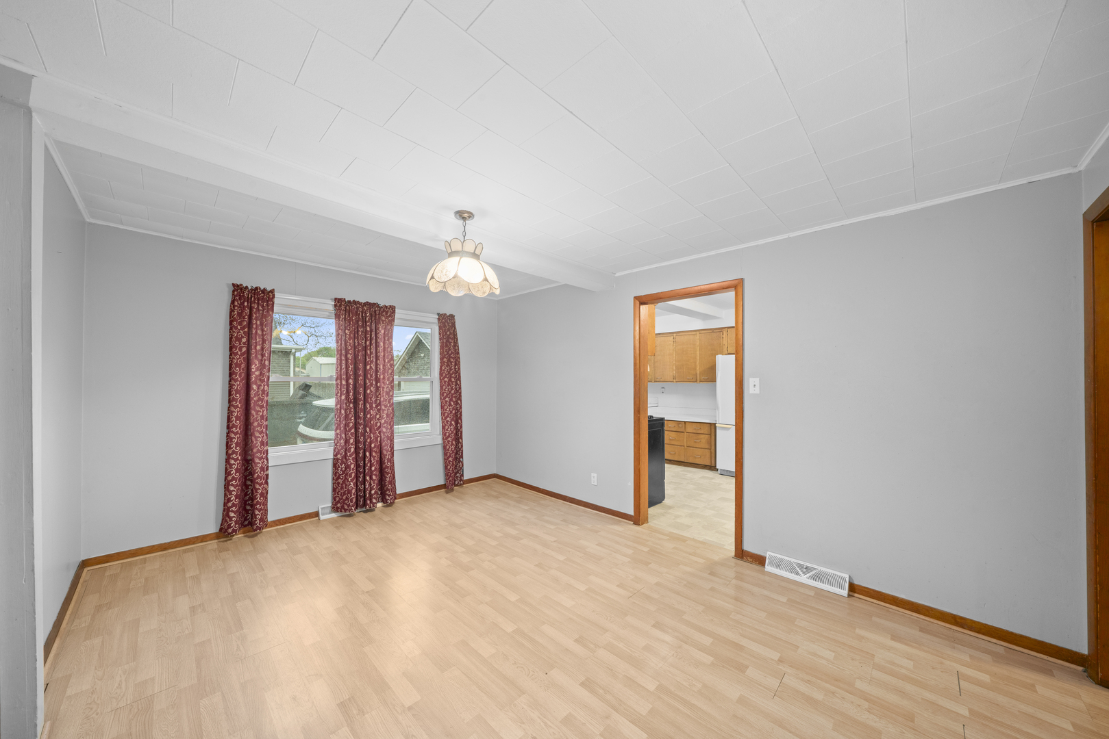 210 N Green Street, Somonauk, IL 60552