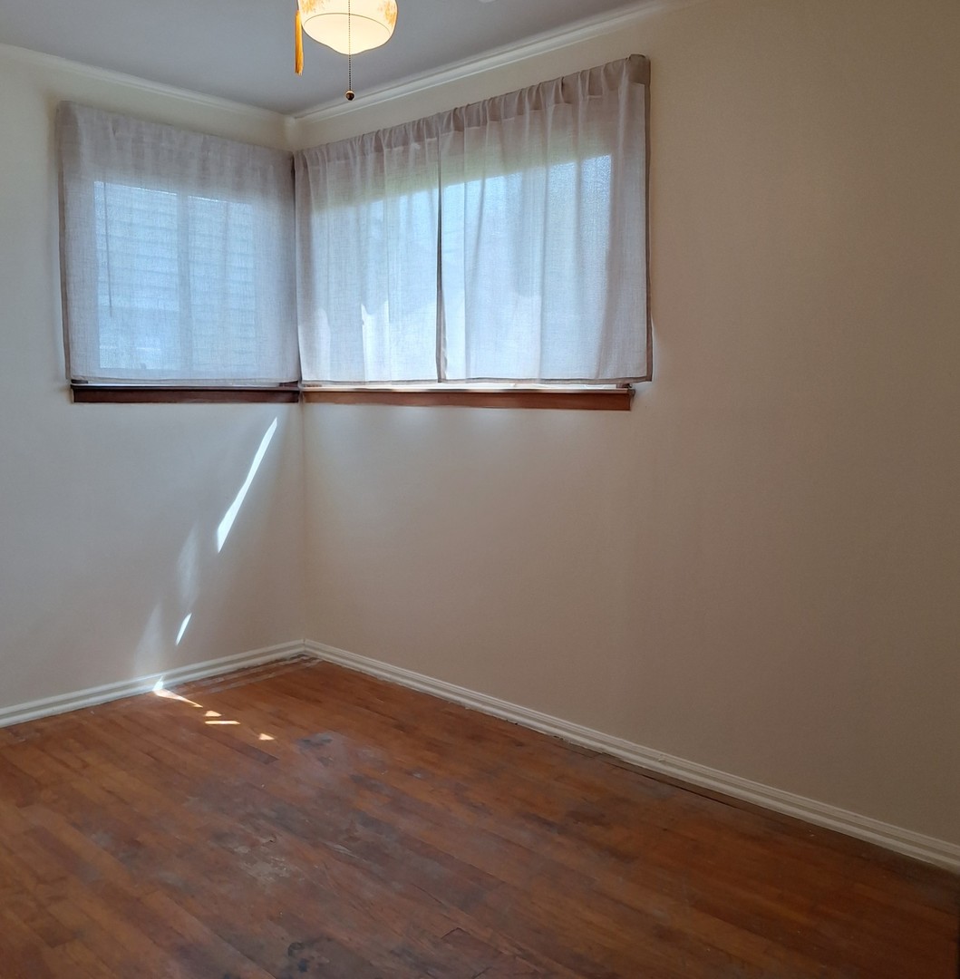 4605 W 84th Place, Chicago, IL 60652