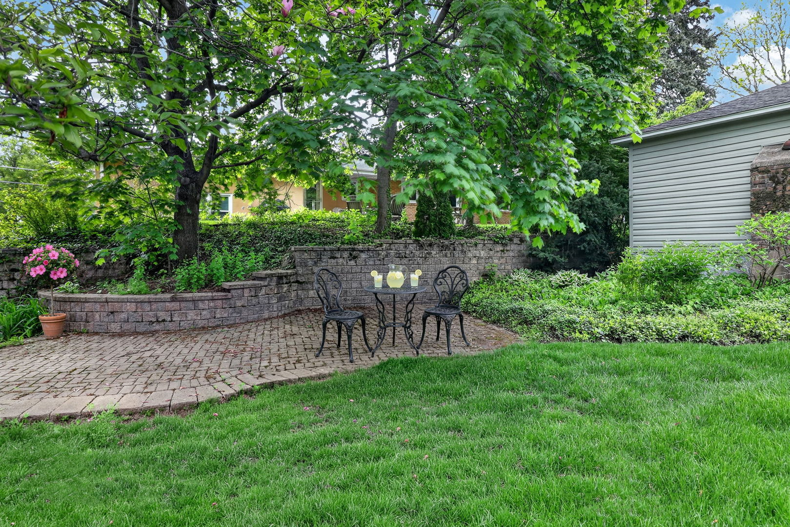 415 Anthony Street, Glen Ellyn, IL 60137