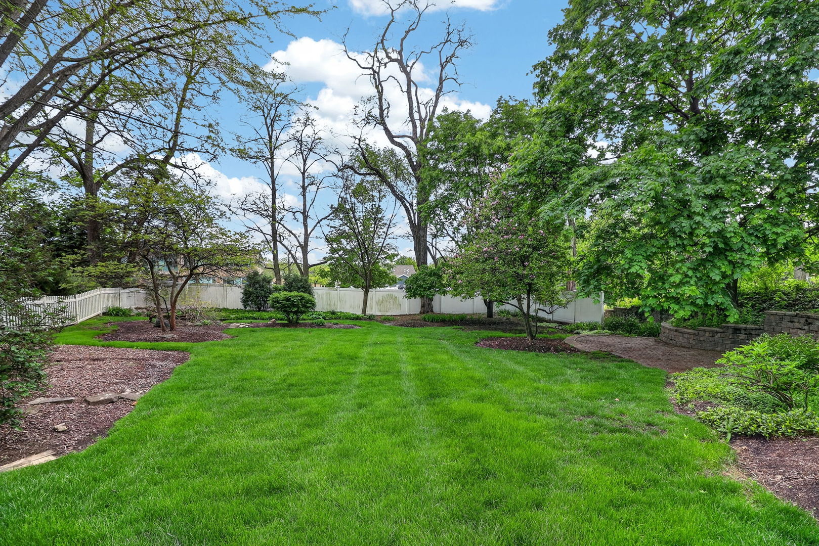 415 Anthony Street, Glen Ellyn, IL 60137
