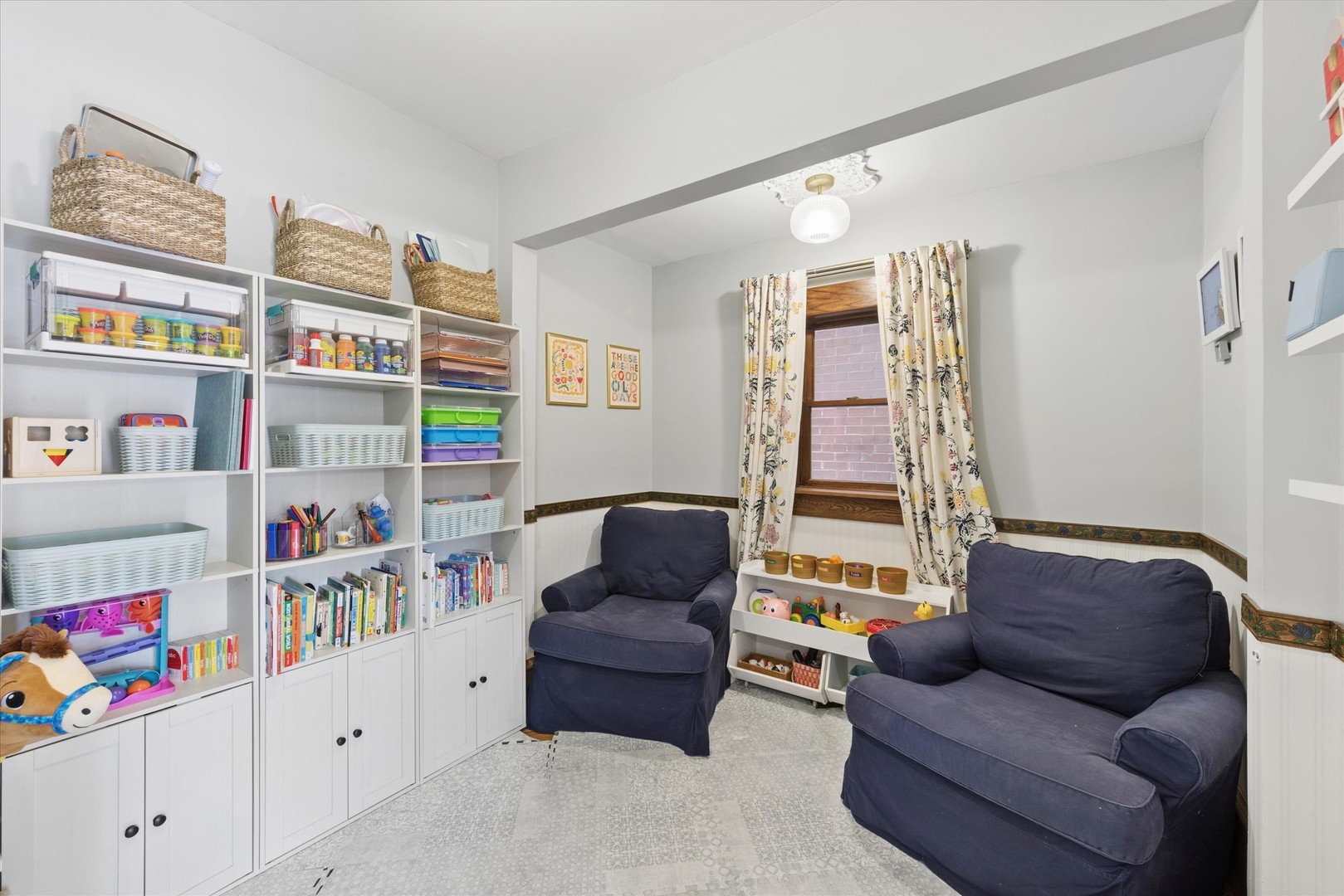 812 S Bell Avenue, Chicago, IL 60612