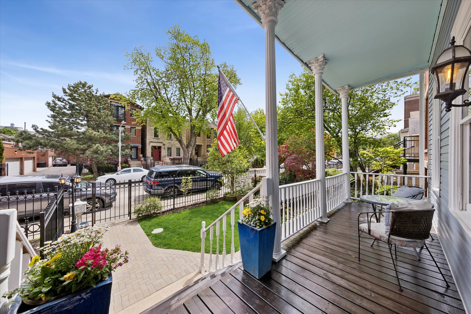 812 S Bell Avenue, Chicago, IL 60612