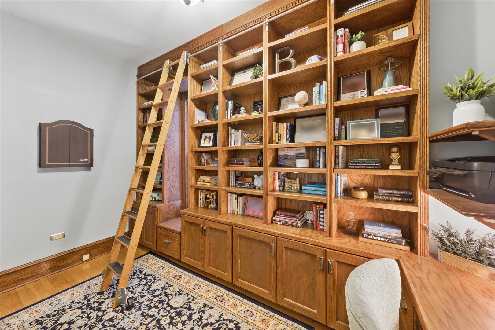 812 S Bell Avenue, Chicago, IL 60612