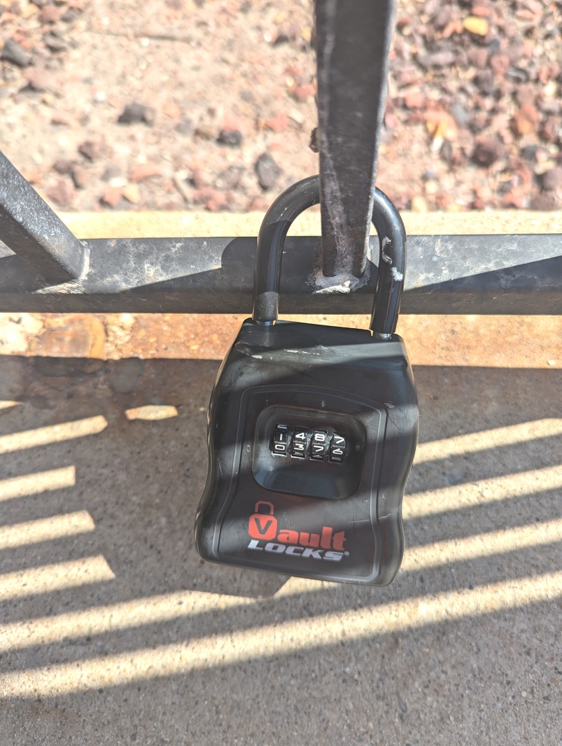 8473 ARCHER Avenue #104, Willow Springs, IL 60480