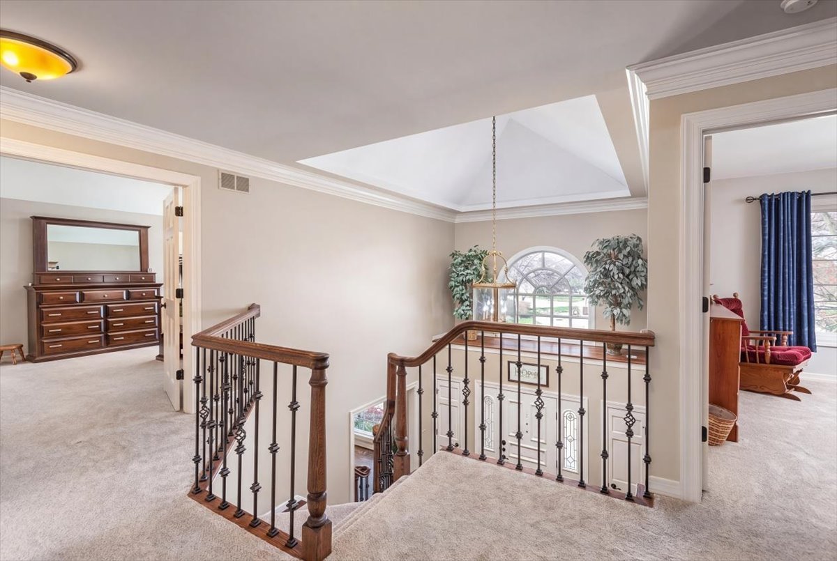 1576 Pine Lake Drive, Naperville, IL 60564