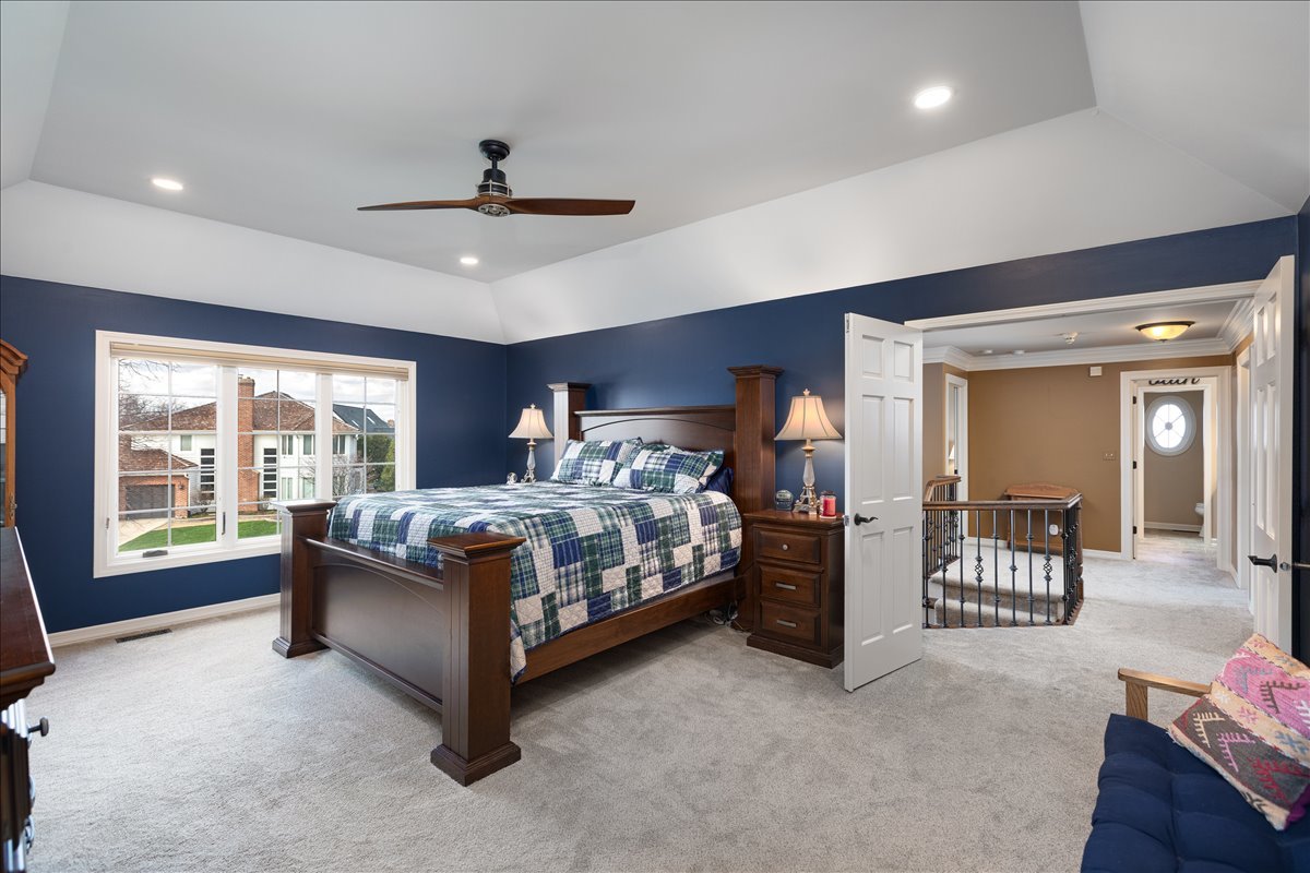 1576 Pine Lake Drive, Naperville, IL 60564