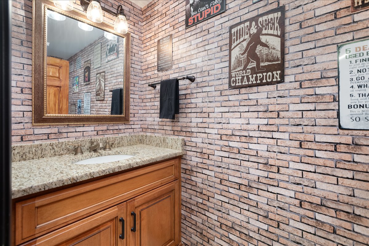 1576 Pine Lake Drive, Naperville, IL 60564