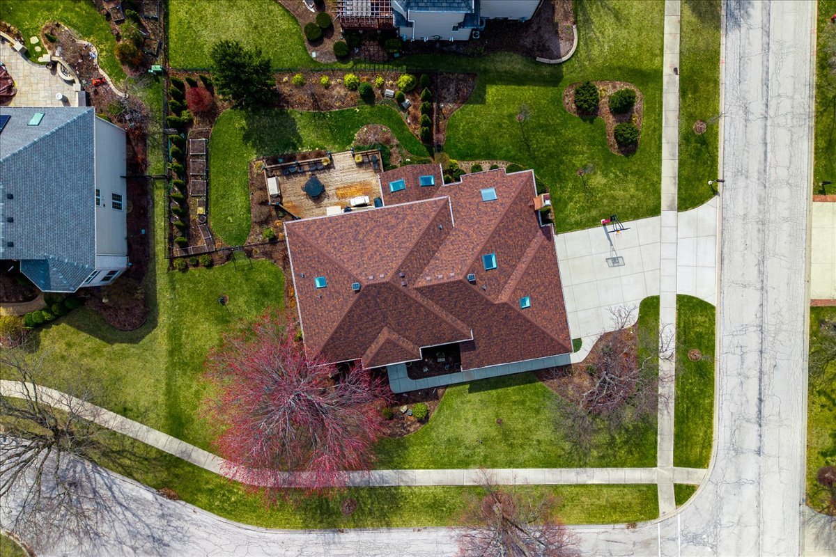 1576 Pine Lake Drive, Naperville, IL 60564