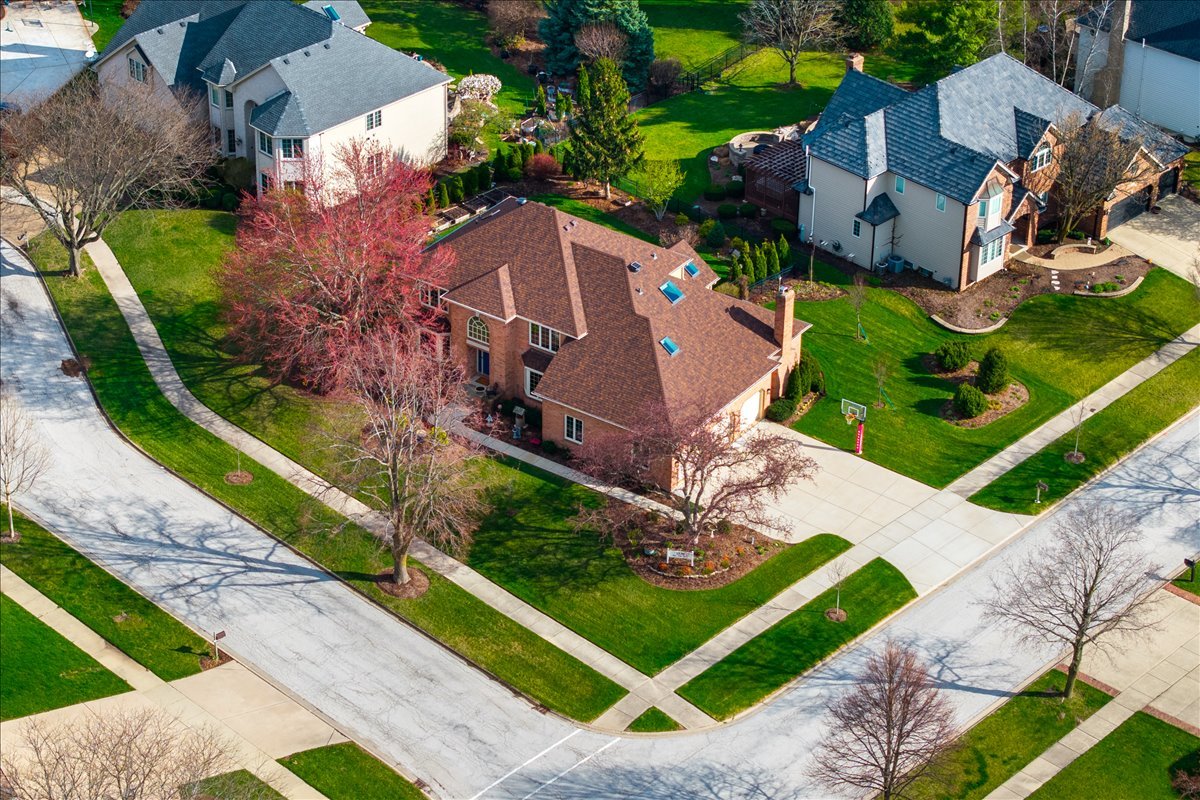 1576 Pine Lake Drive, Naperville, IL 60564