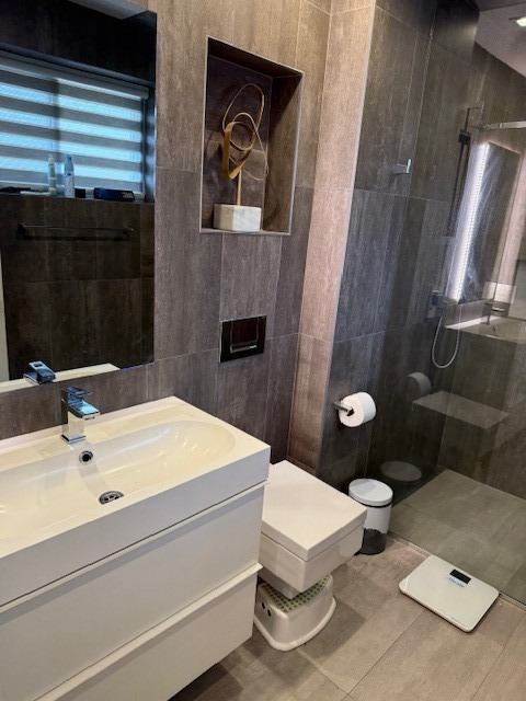 1934 Belleview Avenue, Westchester, IL 60154