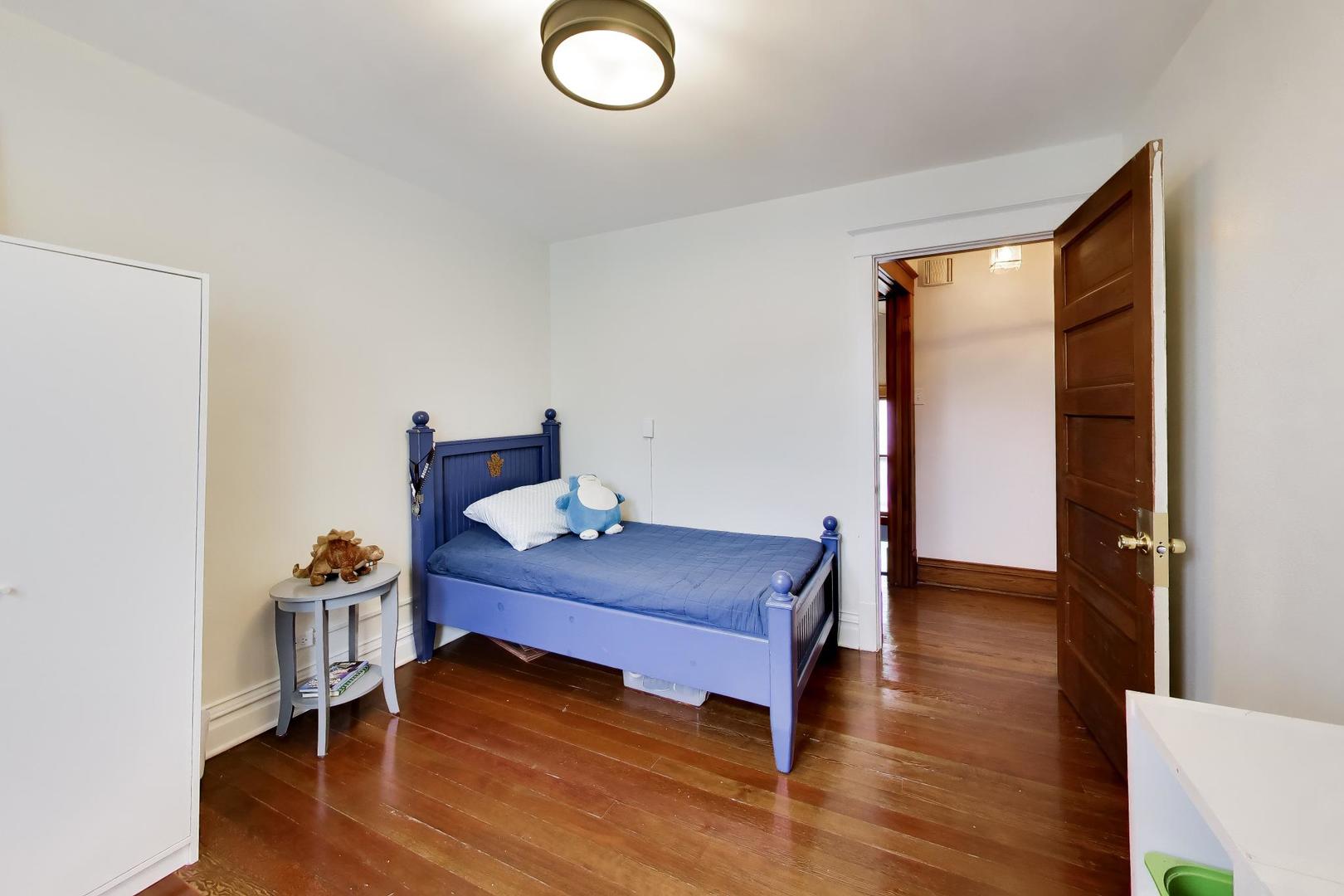 3533 Grand Boulevard, Brookfield, IL 60513