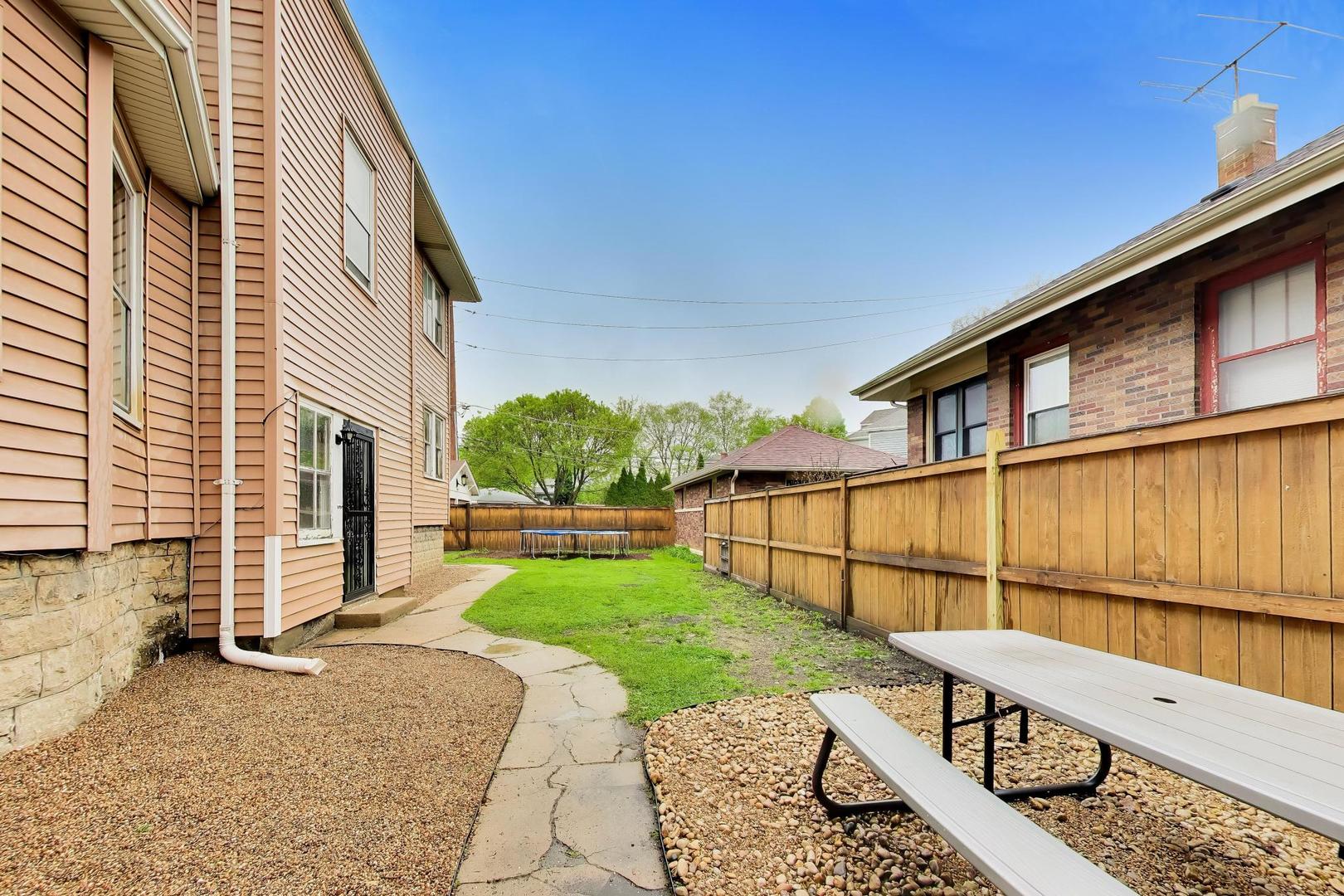 3533 Grand Boulevard, Brookfield, IL 60513