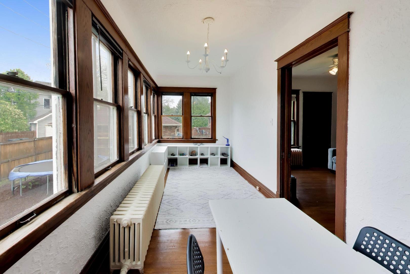 3533 Grand Boulevard, Brookfield, IL 60513