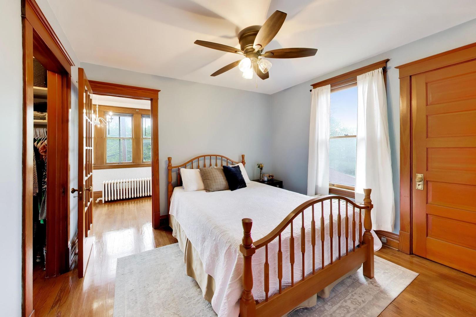 3533 Grand Boulevard, Brookfield, IL 60513