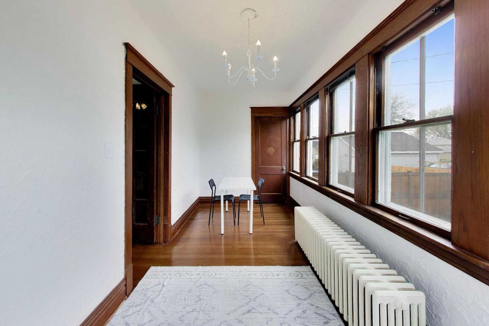 3533 Grand Boulevard, Brookfield, IL 60513