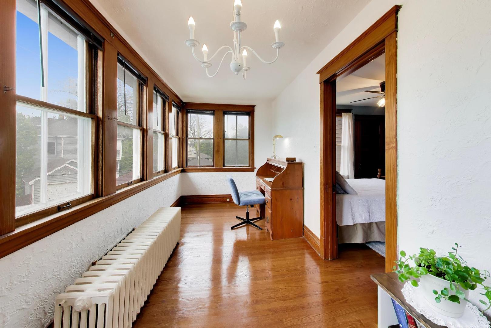 3533 Grand Boulevard, Brookfield, IL 60513