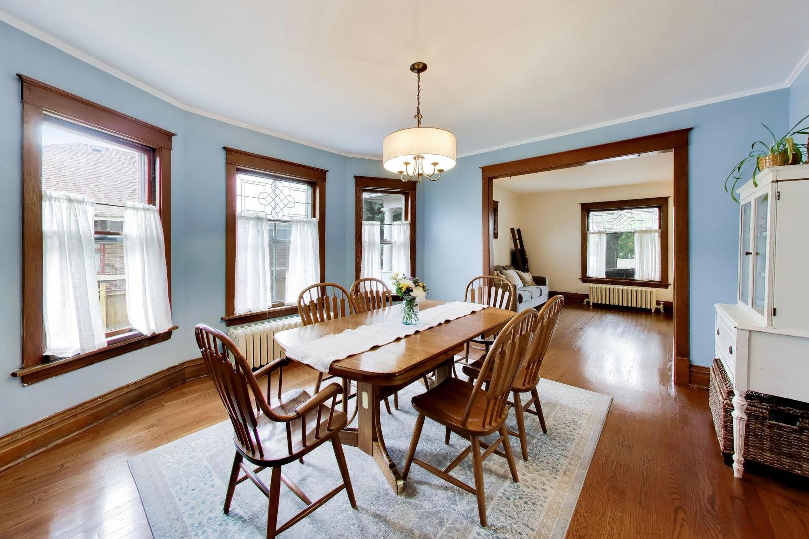 3533 Grand Boulevard, Brookfield, IL 60513