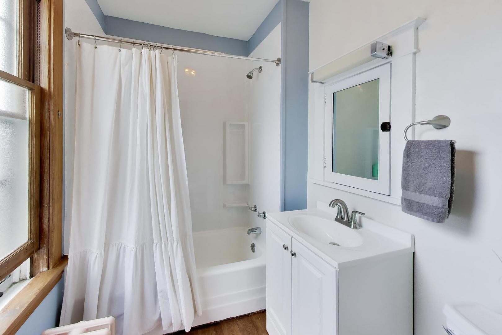 3533 Grand Boulevard, Brookfield, IL 60513