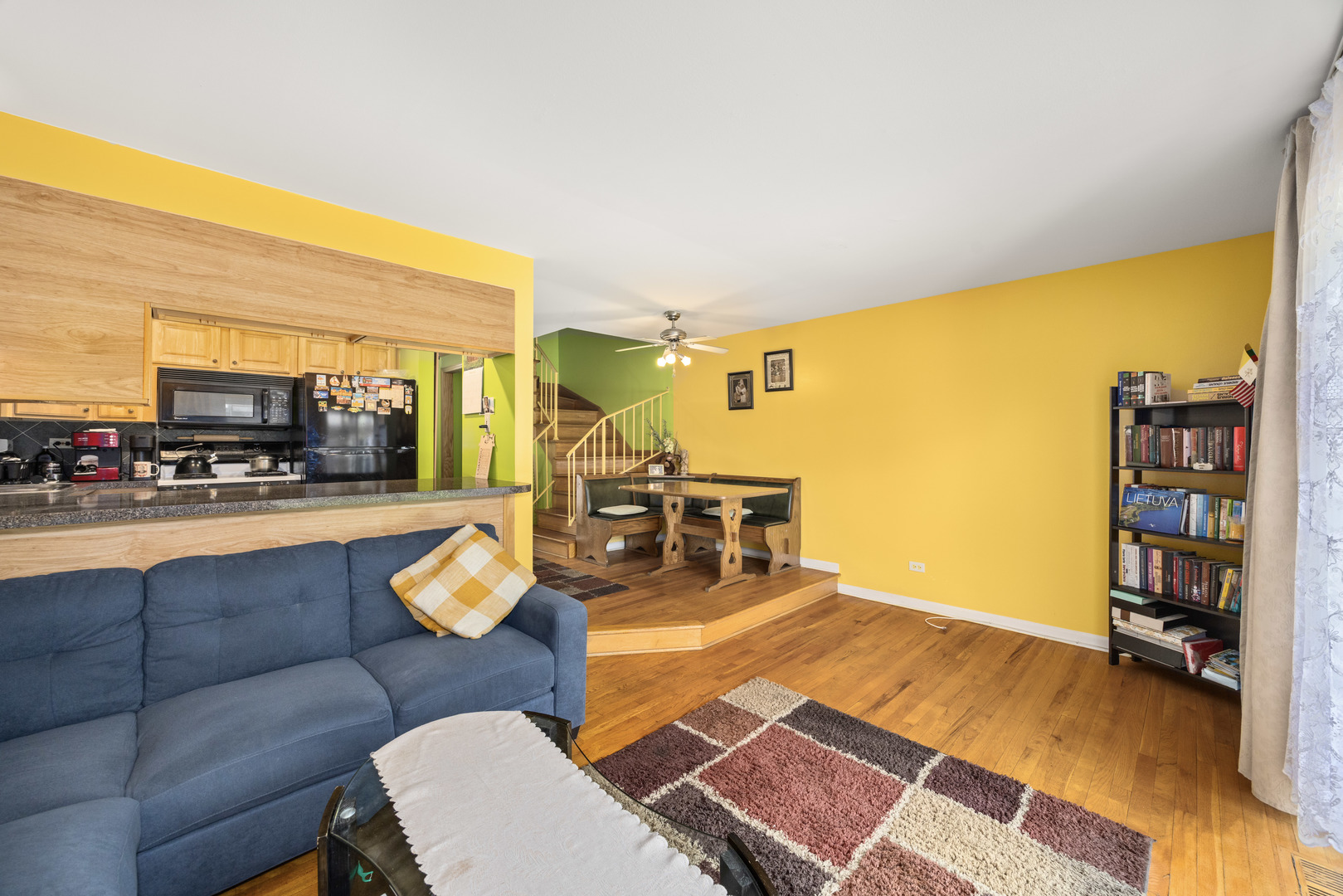 19 Cour Madeleine, Palos Hills, IL 60465