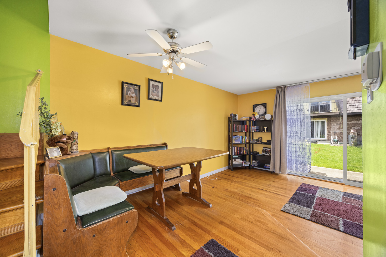 19 Cour Madeleine, Palos Hills, IL 60465