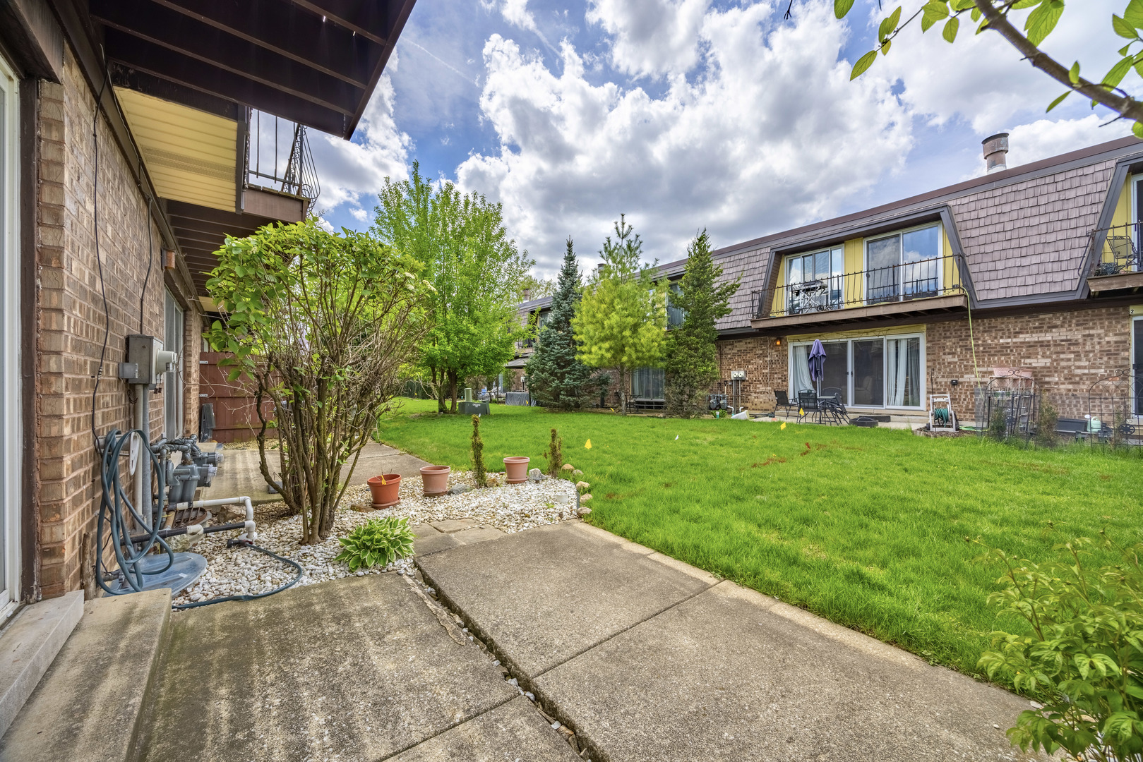 19 Cour Madeleine, Palos Hills, IL 60465