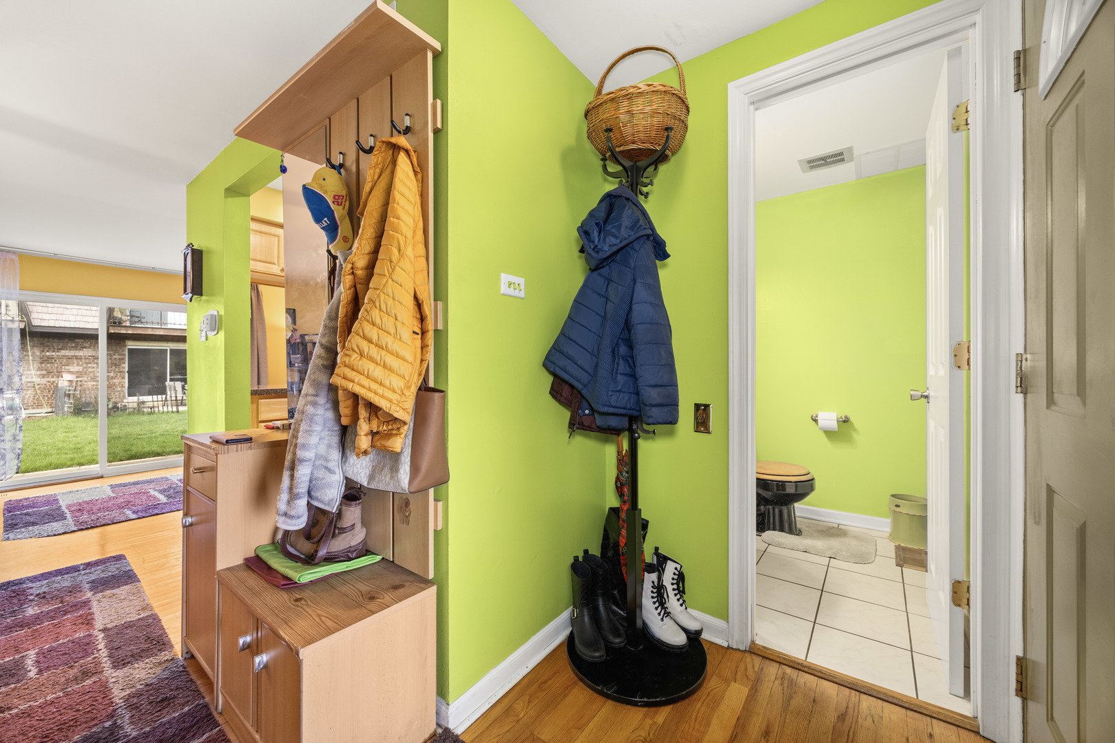 19 Cour Madeleine, Palos Hills, IL 60465