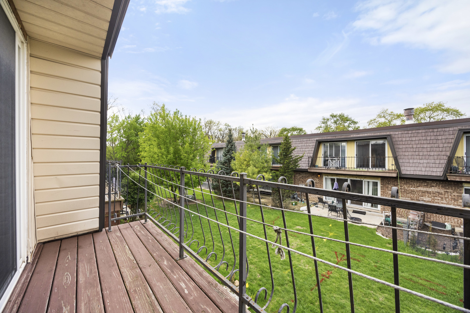 19 Cour Madeleine, Palos Hills, IL 60465