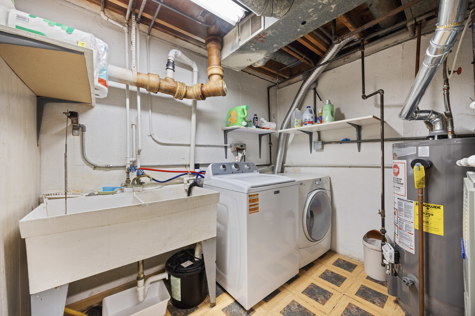 19 Cour Madeleine, Palos Hills, IL 60465