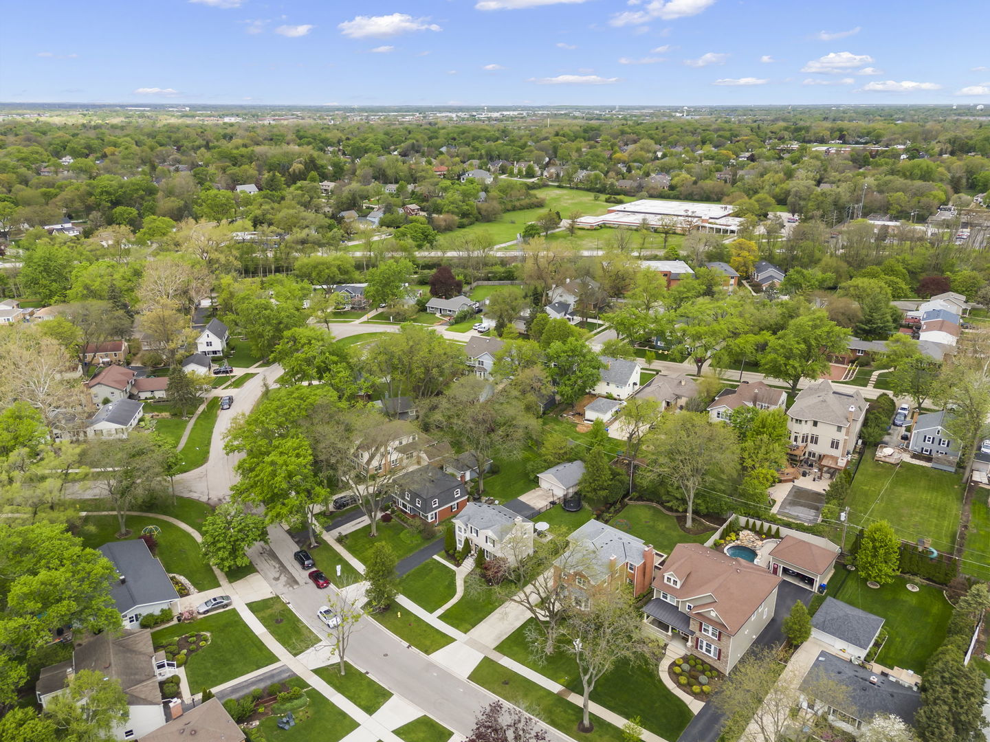 260 Chesterfield Avenue, Glen Ellyn, IL 60137