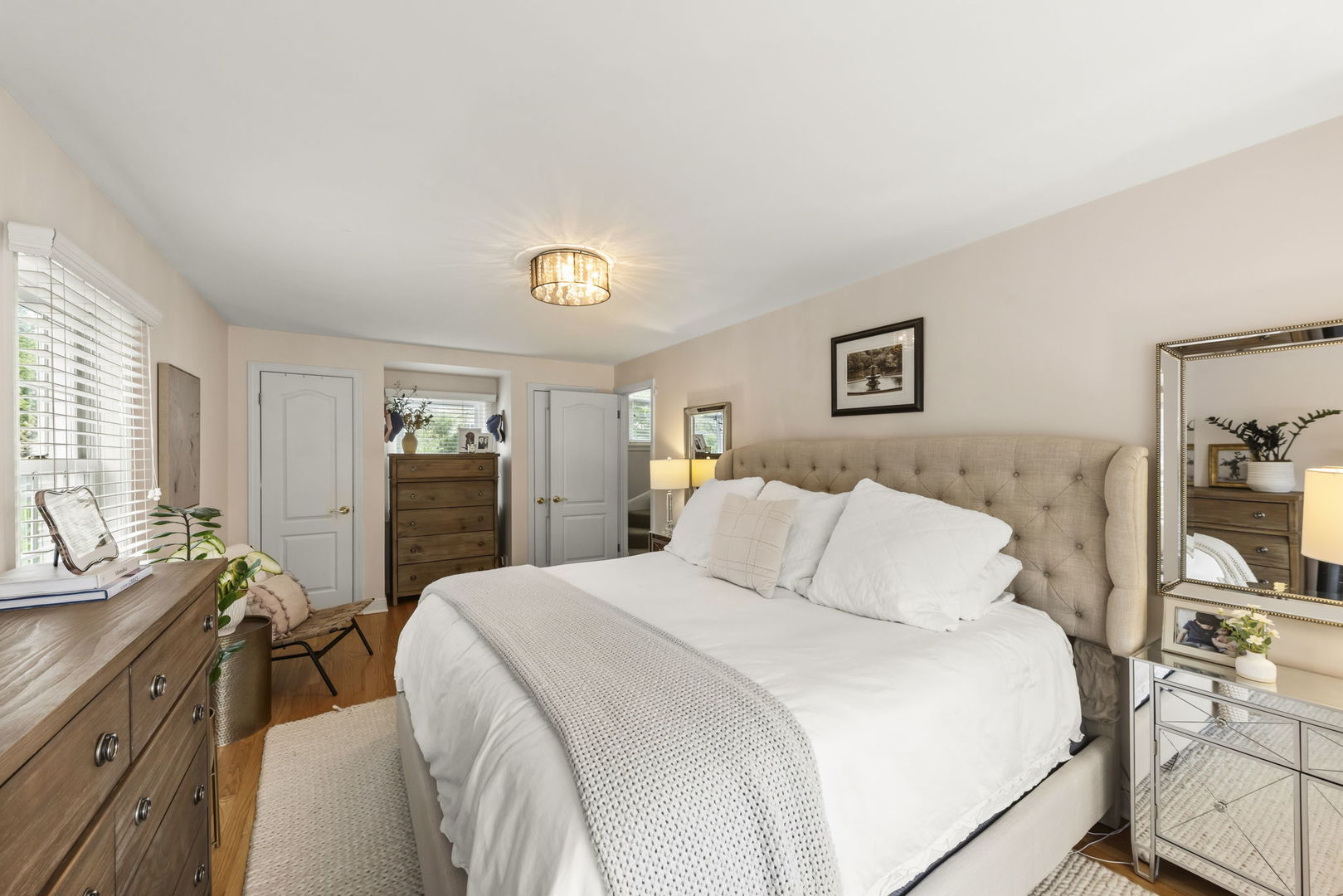 260 Chesterfield Avenue, Glen Ellyn, IL 60137