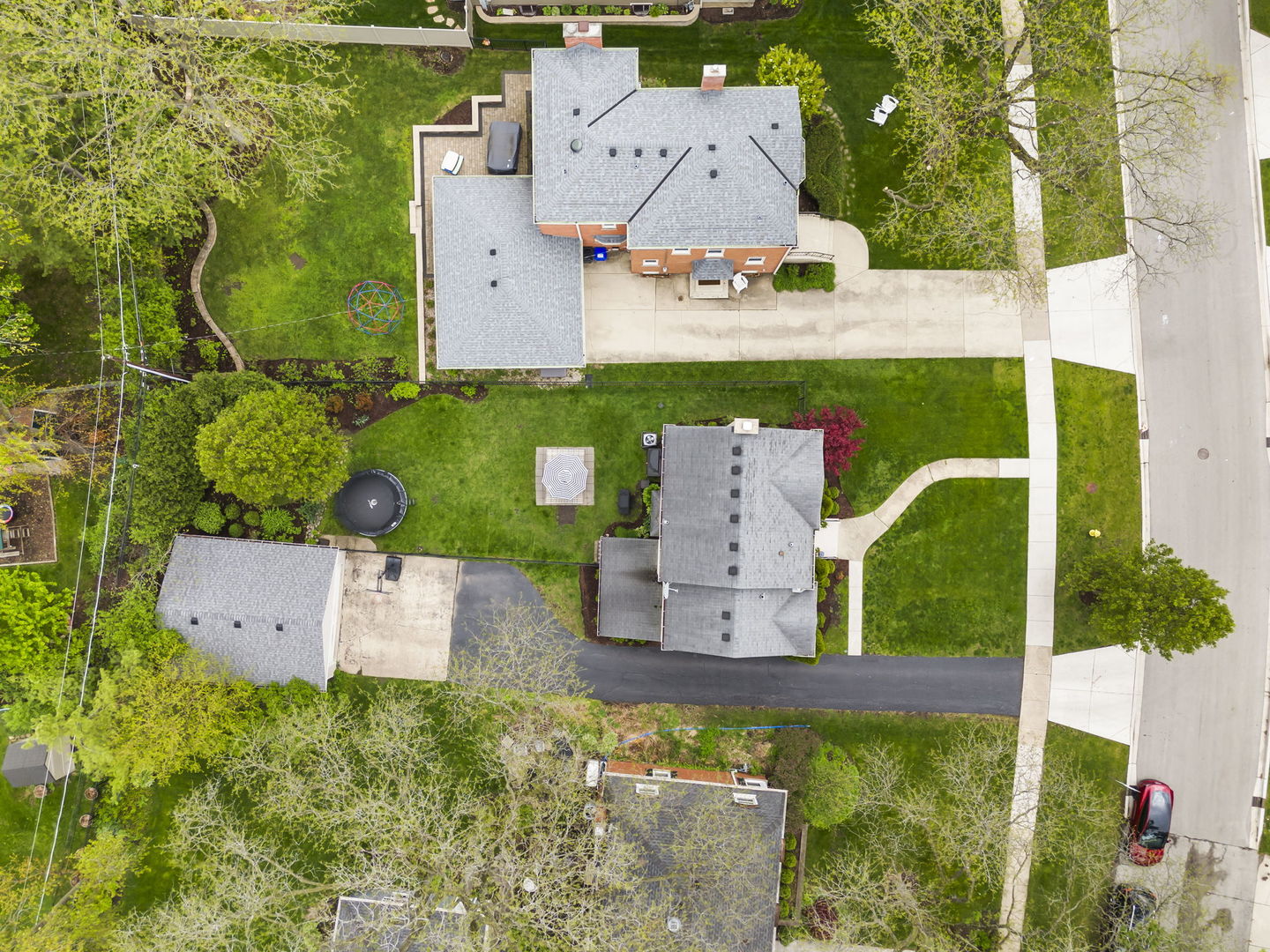 260 Chesterfield Avenue, Glen Ellyn, IL 60137