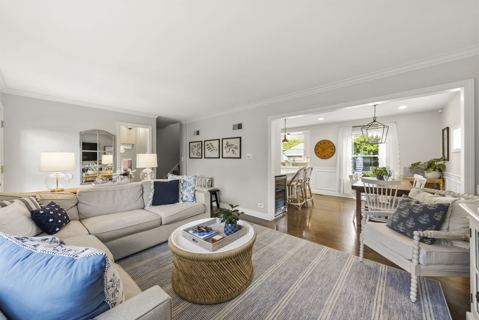 260 Chesterfield Avenue, Glen Ellyn, IL 60137