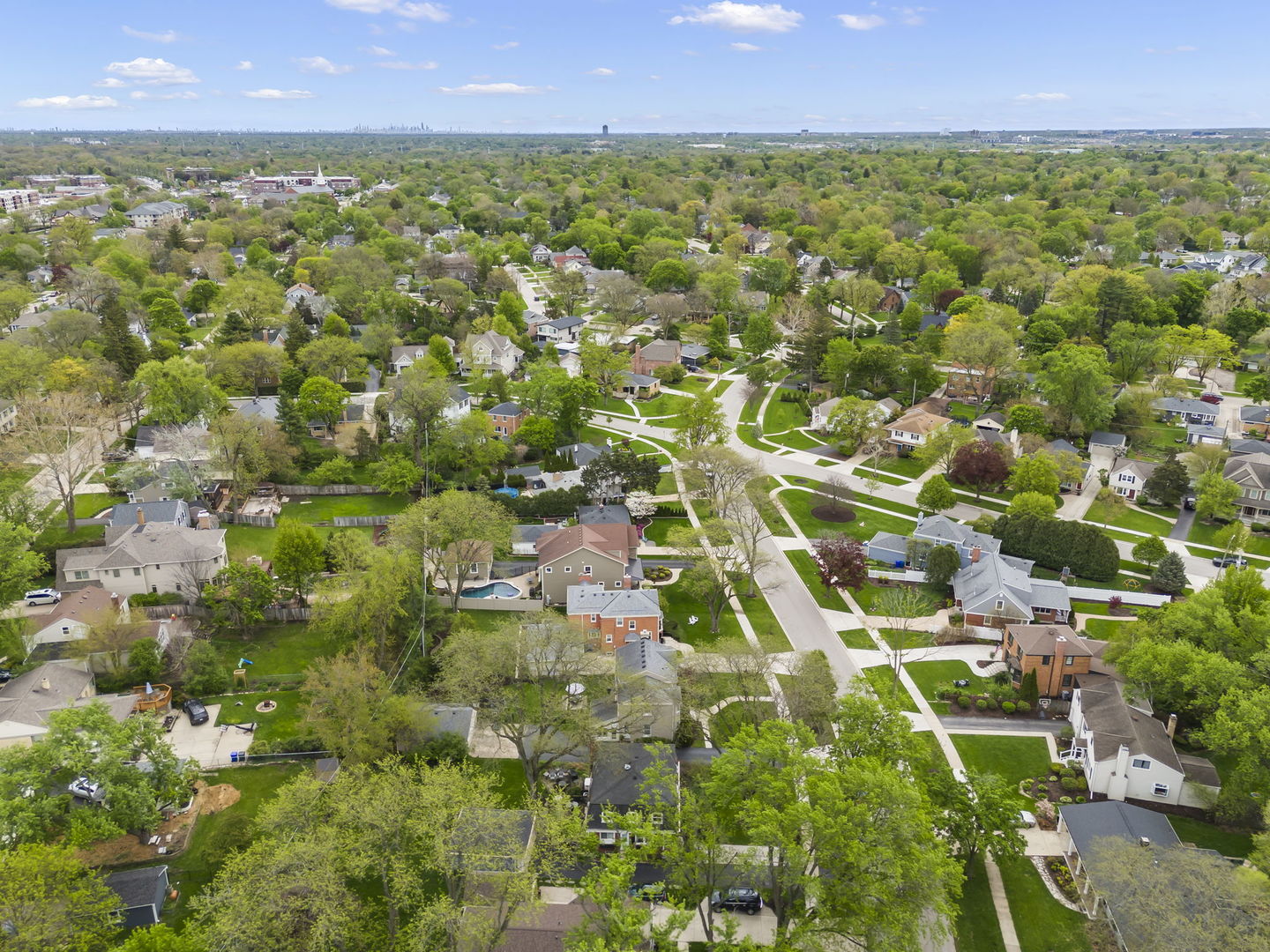 260 Chesterfield Avenue, Glen Ellyn, IL 60137