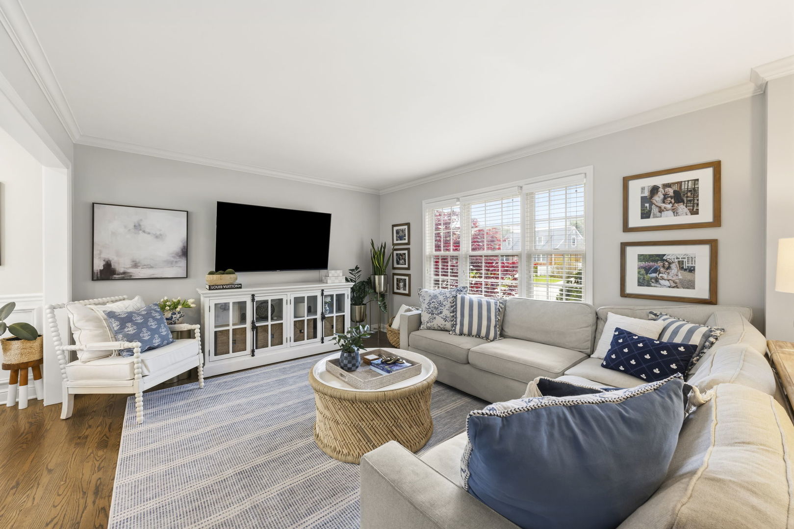 260 Chesterfield Avenue, Glen Ellyn, IL 60137