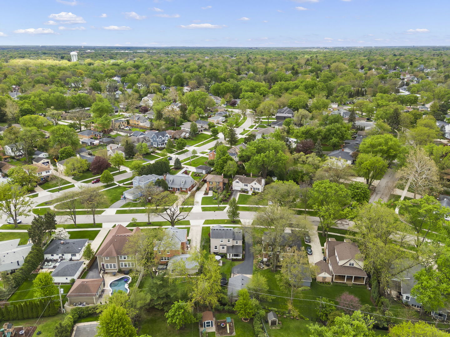 260 Chesterfield Avenue, Glen Ellyn, IL 60137