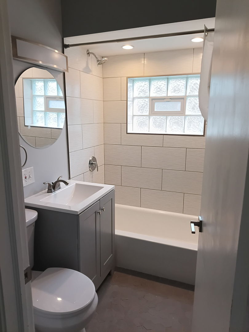 12610 S Laflin Street, Calumet Park, IL 60827