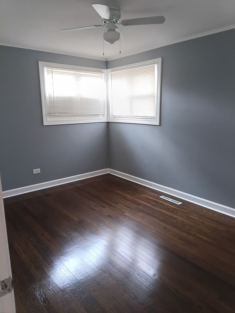 12610 S Laflin Street, Calumet Park, IL 60827