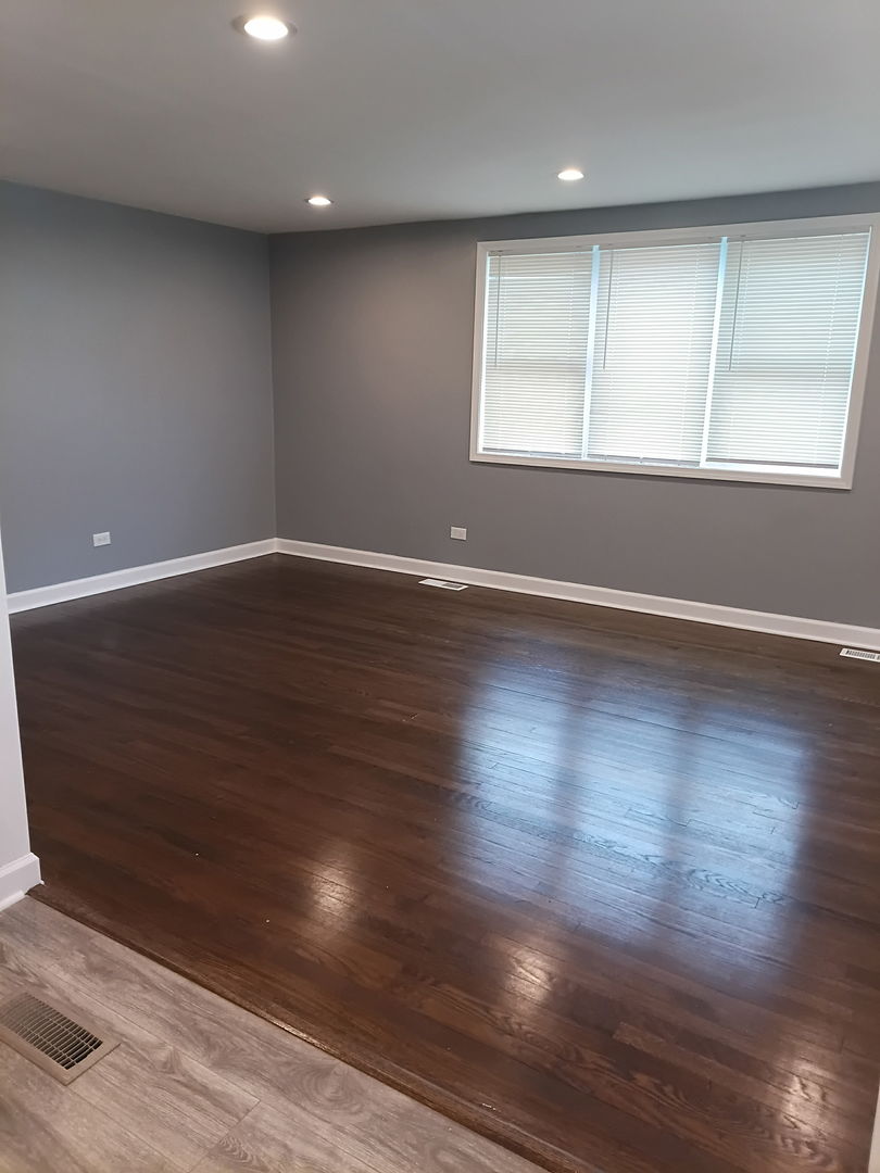 12610 S Laflin Street, Calumet Park, IL 60827