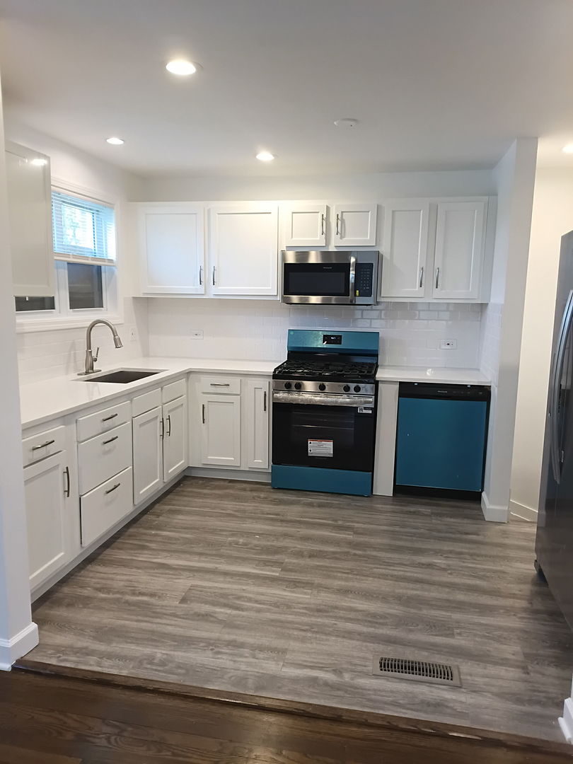 12610 S Laflin Street, Calumet Park, IL 60827